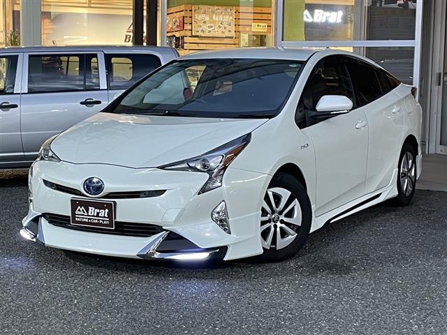 プリウス A 社外エアロ LEDヘッドライト オートライト レーンキープアシスト 障害物センサー バックカメラ オートマチックハイビーム 衝突軽減ブレーキ ブラインドスポットモニター(7枚目)