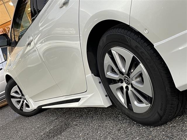 プリウス A 社外エアロ LEDヘッドライト オートライト レーンキープアシスト 障害物センサー バックカメラ オートマチックハイビーム 衝突軽減ブレーキ ブラインドスポットモニター(16枚目)