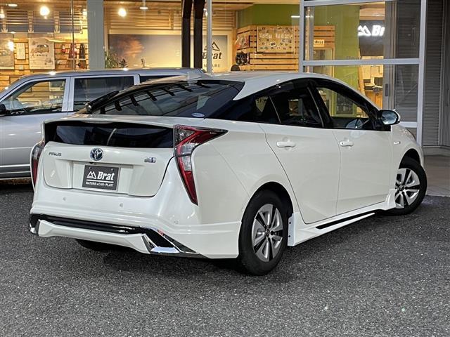 プリウス A 社外エアロ LEDヘッドライト オートライト レーンキープアシスト 障害物センサー バックカメラ オートマチックハイビーム 衝突軽減ブレーキ ブラインドスポットモニター(18枚目)