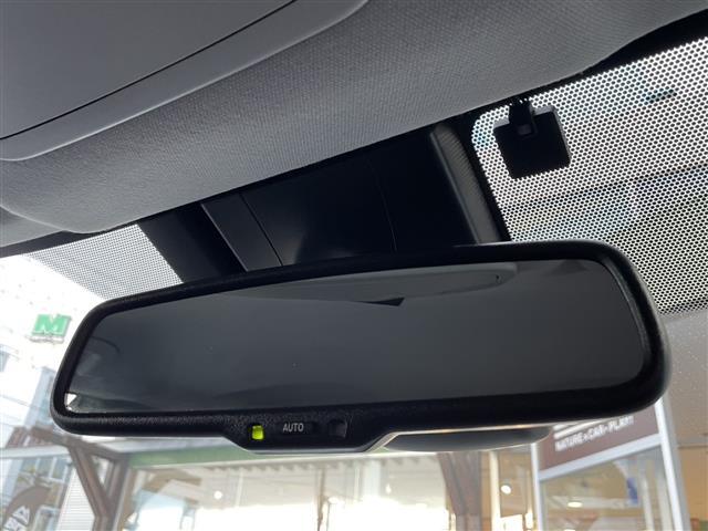 プリウス A 社外エアロ LEDヘッドライト オートライト レーンキープアシスト 障害物センサー バックカメラ オートマチックハイビーム 衝突軽減ブレーキ ブラインドスポットモニター(25枚目)