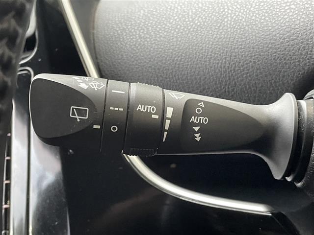 プリウス A 社外エアロ LEDヘッドライト オートライト レーンキープアシスト 障害物センサー バックカメラ オートマチックハイビーム 衝突軽減ブレーキ ブラインドスポットモニター(32枚目)