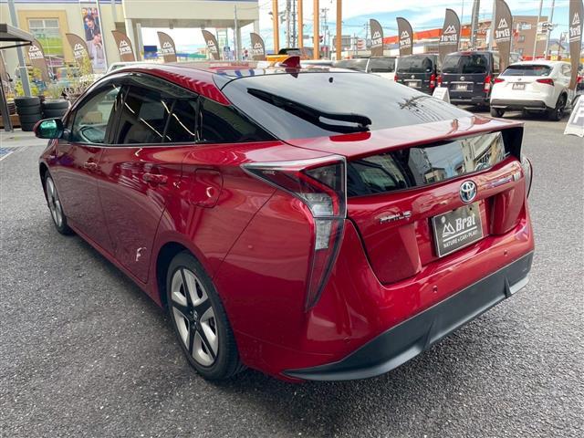 プリウス Ａツーリングセレクション　ビーム　純正ナビ（ＣＤ・ＤＶＤ・ＢＴ・フルセグＴＶ）　純正アルミホイール　純正フロアマット　ドライブレコーダー　レーダークルーズコントロール　バックカメラ　レザーシート　シートヒーター（37枚目）