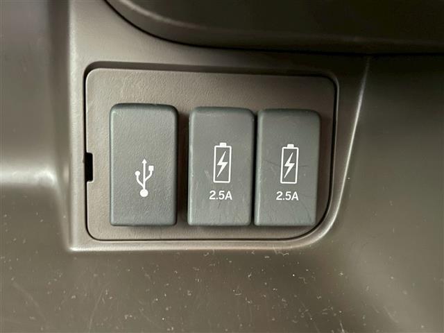 N-BOX L・ターボ 両側パワースライドドア 衝突被害軽減ブレーキ レーダークルーズコントロール シートヒーター ETC ドライブレコーダー 純正フロアマット バックカメラ(4枚目)