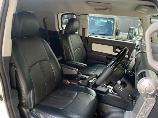 FJクルーザー カラーパッケージ 20AW マーテルギア BFグッドリッチA/T KO2 メッキグリルカバー ウッドコンビハンドル ドアミラーメッキカバー ガナドール 4本だしマフラー 社外サイドステップ カロッツェリア SDナビ(21枚目)