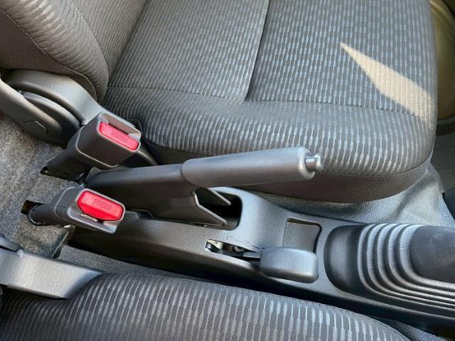 ハイゼットトラック ジャンボ　エクストラ　切替４ＷＤ　アイドリングストップ　クリアランスソナー　デフロック　純正ラバーマット　ドアバイザー　スマートキー　プッシュスタート　ＬＥＤヘッドライト　ＬＥＤ作業灯　オーバーヘッドコンソール（12枚目）