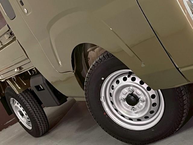 ハイゼットトラック ジャンボ　エクストラ　切替４ＷＤ　アイドリングストップ　クリアランスソナー　デフロック　純正ラバーマット　ドアバイザー　スマートキー　プッシュスタート　ＬＥＤヘッドライト　ＬＥＤ作業灯　オーバーヘッドコンソール（32枚目）