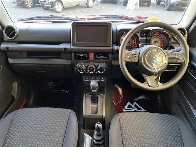 ジムニーノマド ＦＣ　４ＷＤ　シートヒーター（前席）　アイドリングストップ　レーンキープアシスト　衝突被害軽減ブレーキ　コーナーセンサー　純正アルミホイール　レーダークルーズコントロール　ヒルディセントコントロール（3枚目）