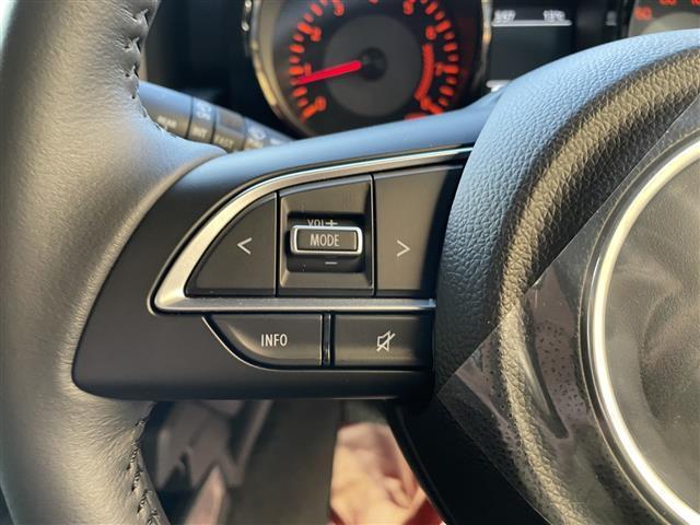 ジムニーノマド ＦＣ　４ＷＤ　シートヒーター（前席）　アイドリングストップ　レーンキープアシスト　衝突被害軽減ブレーキ　コーナーセンサー　純正アルミホイール　レーダークルーズコントロール　ヒルディセントコントロール（6枚目）