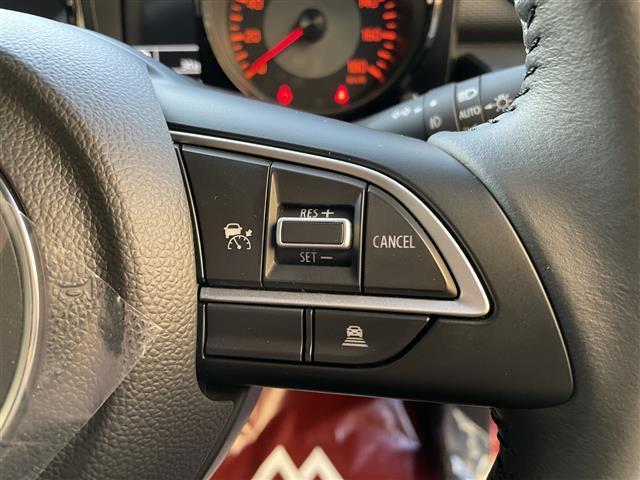 ジムニーノマド ＦＣ　４ＷＤ　シートヒーター（前席）　アイドリングストップ　レーンキープアシスト　衝突被害軽減ブレーキ　コーナーセンサー　純正アルミホイール　レーダークルーズコントロール　ヒルディセントコントロール（7枚目）