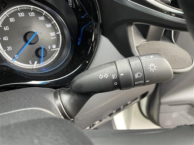 ハリアーハイブリッド Z レザーパッケージ レザーシート スポーツデザインエアロ ハンズフリーパワーバックドア 純正12.3インチナビ JBLサウンド デジタルインナーミラー 全方位カメラ ドライブレコーダー ブラインドスポットモニター(9枚目)