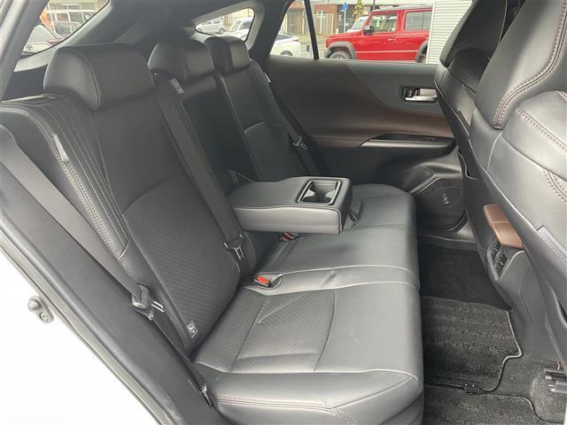 ハリアーハイブリッド Z レザーパッケージ レザーシート スポーツデザインエアロ ハンズフリーパワーバックドア 純正12.3インチナビ JBLサウンド デジタルインナーミラー 全方位カメラ ドライブレコーダー ブラインドスポットモニター(28枚目)