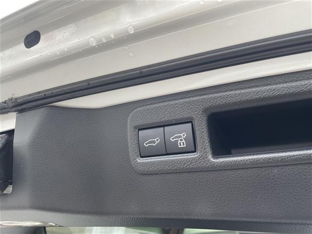 ハリアーハイブリッド Z レザーパッケージ レザーシート スポーツデザインエアロ ハンズフリーパワーバックドア 純正12.3インチナビ JBLサウンド デジタルインナーミラー 全方位カメラ ドライブレコーダー ブラインドスポットモニター(32枚目)