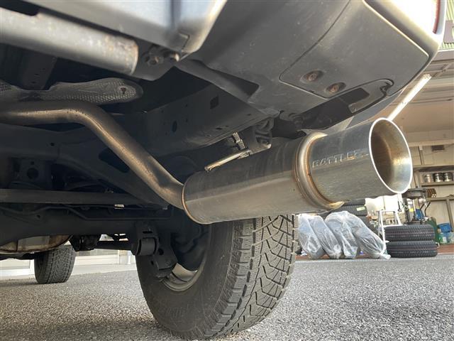 ＦＪクルーザー ブラックカラーパッケージ　純正ナビ（ＣＤ・ＤＶＤ・ＢＴ・ＴＶ）　クルーズコントロール　ドライブレコーダー　横滑り防止装置　リヤデフロック　ＥＴＣ　社外マフラー　盗難防止装置（38枚目）