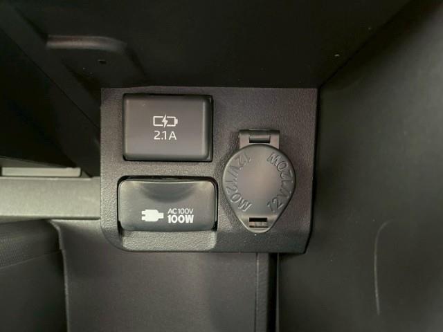 プロボックス ハイブリッドＧＬ　１４ＡＷ　マッドヴァンスＸタイプＦ　ＴＯＹＯオープンカントリーＲ／Ｔ　Ｂｒａｔオリジナルリフトアップキット・ブルバー　ＢＫＭ　スモークテールランプ　シートカバー　黒木目コンビハンドル・インテリアパネル（17枚目）