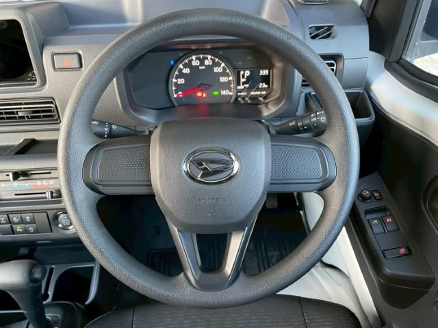 ハイゼットトラック ジャンボ　エクストラ　１４ＡＷ　マッドバーンＸＲ８００Ｍ　マックストレックエクストリームＲ／Ｔ　リフトアップキット　フロントアンダーガード　ロールバー　リアゲートデカール　ＬＥＤヘッドライト　オーバーヘッドコンソール（7枚目）