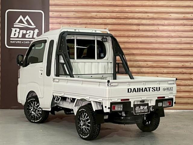 ハイゼットトラック ジャンボ　エクストラ　１４ＡＷ　マッドバーンＸＲ８００Ｍ　マックストレックエクストリームＲ／Ｔ　リフトアップキット　フロントアンダーガード　ロールバー　リアゲートデカール　ＬＥＤヘッドライト　オーバーヘッドコンソール（21枚目）