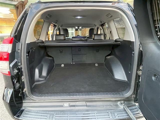 ランドクルーザープラド ＴＸ　バックカメラ　ＥＴＣ　ＲＡＹＳ　アルミホイール　ＢＦＧｏｏｄｒｉｃｈ　タイヤ　ＭＴモード付　フロントフォグ　ハーフレザーシート　サイドバイザー（21枚目）