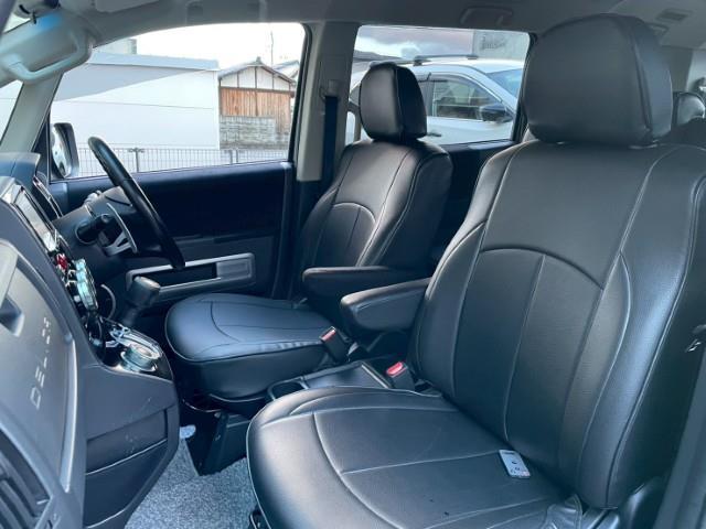 デリカＤ：５ Ｇ　パワーパッケージ　１６ＡＷ　デルタフォース　ＢＦグッドリッチ　ボンネットエンブレム　ルーフラック　マフラー　ＴＧＳマッドガード　グリルガード　ワイドドアバイザー　パドルシフト　チルトステアリング　ウィンカーミラー（16枚目）