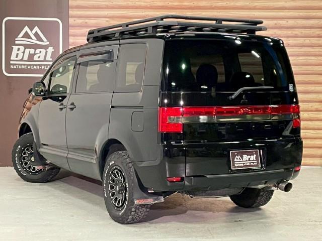 デリカＤ：５ Ｇ　パワーパッケージ　１６ＡＷ　デルタフォース　ＢＦグッドリッチ　ボンネットエンブレム　ルーフラック　マフラー　ＴＧＳマッドガード　グリルガード　ワイドドアバイザー　パドルシフト　チルトステアリング　ウィンカーミラー（27枚目）