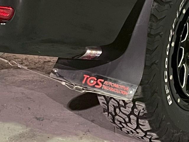 デリカＤ：５ Ｇ　パワーパッケージ　１６ＡＷ　デルタフォース　ＢＦグッドリッチ　ボンネットエンブレム　ルーフラック　マフラー　ＴＧＳマッドガード　グリルガード　ワイドドアバイザー　パドルシフト　チルトステアリング　ウィンカーミラー（40枚目）