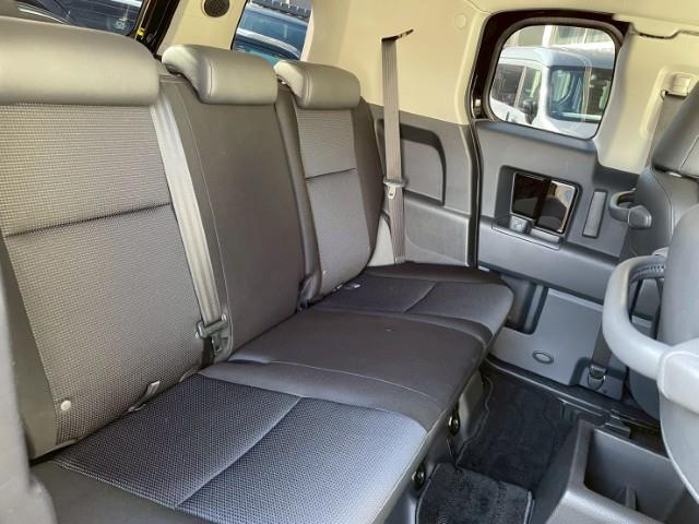 ＦＪクルーザー ブラックカラーパッケージ　１７ＡＷ　ＷｅｄｓマッドヴァンスＸタイプＦ　ＢＦグッドリッチＡ／Ｔ　ＫＯ３　ルーフラック　２インチリフトアップキット　ＬＥＤスモークウィンカー　純正フロアマット　純正ＨＤＤナビ　フルセグ　バックカメラ（27枚目）