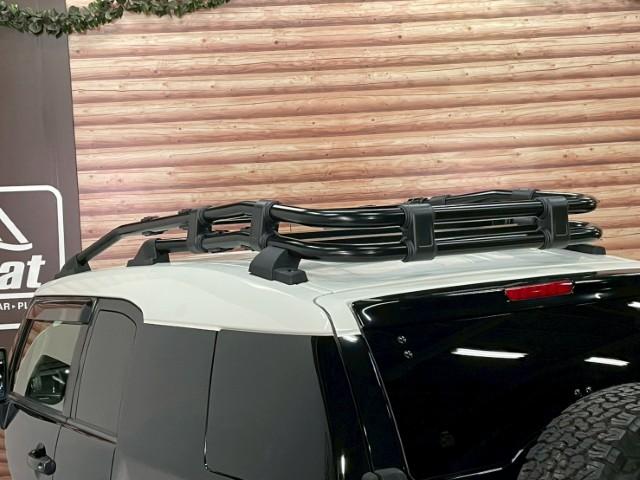 ＦＪクルーザー ブラックカラーパッケージ　１７ＡＷ　ＷｅｄｓマッドヴァンスＸタイプＦ　ＢＦグッドリッチＡ／Ｔ　ＫＯ３　ルーフラック　２インチリフトアップキット　ＬＥＤスモークウィンカー　純正フロアマット　純正ＨＤＤナビ　フルセグ　バックカメラ（44枚目）