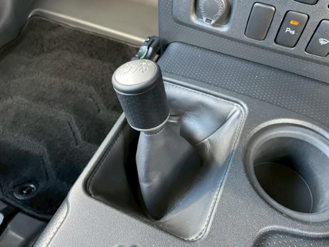 ＦＪクルーザー ブラックカラーパッケージ　１７ＡＷ　ＷｅｄｓマッドヴァンスＸタイプＦ　ＢＦグッドリッチＡ／Ｔ　ＫＯ３　ルーフラック　２インチリフトアップキット　ＬＥＤスモークウィンカー　純正フロアマット　純正ＨＤＤナビ　フルセグ　バックカメラ（64枚目）