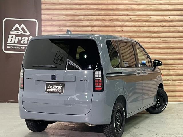 フリード ｅ：ＨＥＶエアー　ＤＡＭＤ　アイソレーターフェイスキット　エスペリア　リフトアップキット　モンスタＲ／Ｔハイブリッド　オートマチックハイビーム　レーンキープアシスト　両側パワースライドドア　レーダークルーズ（43枚目）