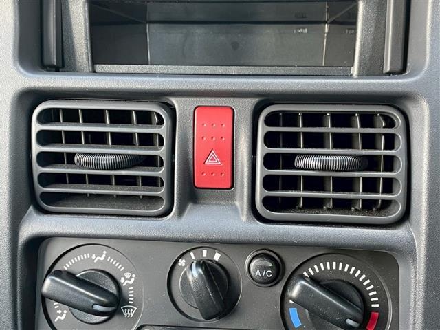 スーパーキャリイ Xリミテッド レーンキープアシスト レーダークルーズコントロール オートライト LEDヘッドライト ラバーマット 横滑り防止装置 盗難防止装置 アイドリングストップ(4枚目)