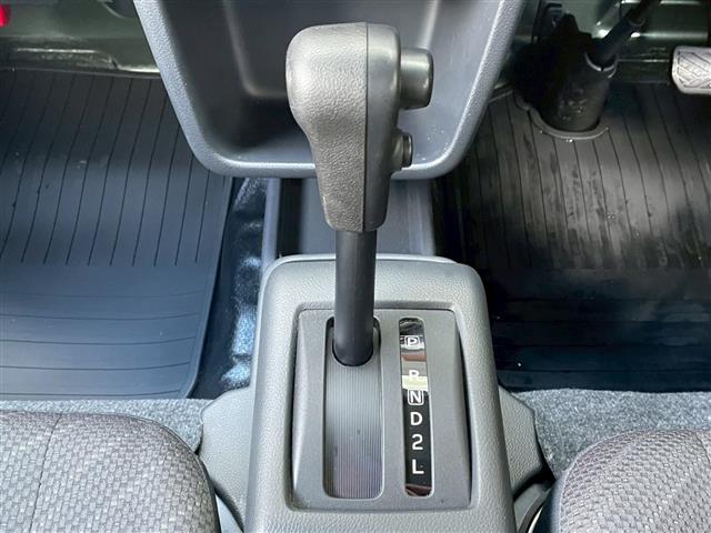 スーパーキャリイ Xリミテッド レーンキープアシスト レーダークルーズコントロール オートライト LEDヘッドライト ラバーマット 横滑り防止装置 盗難防止装置 アイドリングストップ(9枚目)