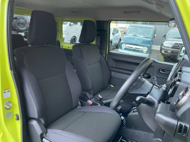 ジムニー ＸＣ　１６ＡＷ　ナイトロパワー　Ｍ７ファランクス　ＴＯＹＯオープンカントリーＲ／Ｔ　Ｂｒａｔオリジナルリフトアップキット　クリアサイドマーカー　カーボンダクトグリル　フロントカメラ　モニター　バックカメラ（4枚目）