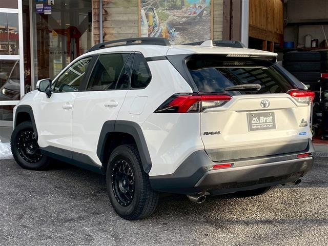ＲＡＶ４ アドベンチャー　オフロードパッケージ　パノラミックビューモニター　ＬＥＤヘッドライト　オートライト　ルーフレール　エクストリームＪ　アルミホイール　ドライブレコーダー　ＥＴＣ　衝突被害軽減ブレーキ　レーダークルーズコントロール（2枚目）
