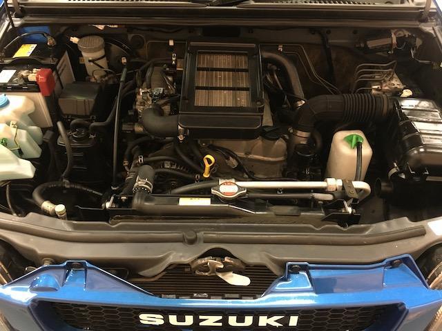 XC ワンオーナー 切替4WD ターボ リフトアップ 純正オーディオ 電動格納ミラーフォグランプ ミラーヒーター ルーフレール 純正フロアマット キーレス フォーバイフォーエンジニアリング16インチAW(39枚目)