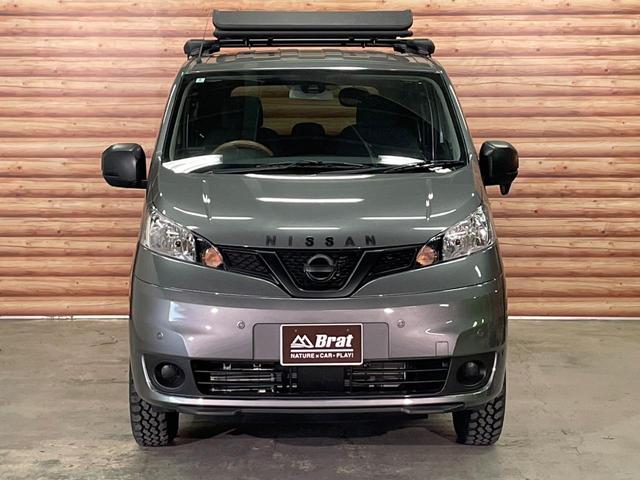 ＮＶ２００バネットバン ＧＸ　４ＷＤ　Ｂｒａｔ新車コンプリートカスタム　ＢｒａｔオリジナルリフトＵＰコイル　エクストリームＪ１４ＡＷ　バックショットＭ／Ｔ　Ｖモーショングリル　コンビステア　ルーフラック　ブルバー　インテリキー（47枚目）