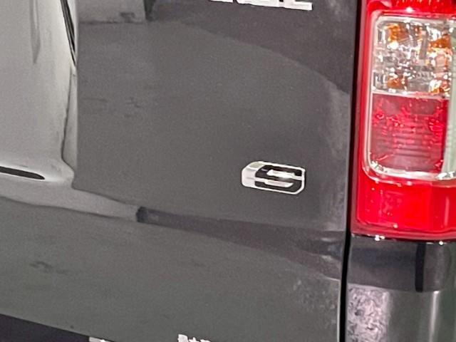 ハイエースバン ロングスーパーＧＬ　ダークプライムＳ　新作・ナイトロパワー　Ｍ７ファランクス　ＴＯＹＯオープンカントリーＲ／Ｔ　ＬＥＤ付きバンパーガード　ＥＳＳＥＸ　リーガルフェンダー　Ｂｒａｔオリジナル　ＵＳＢソケット　ルームランプスイッチ（33枚目）