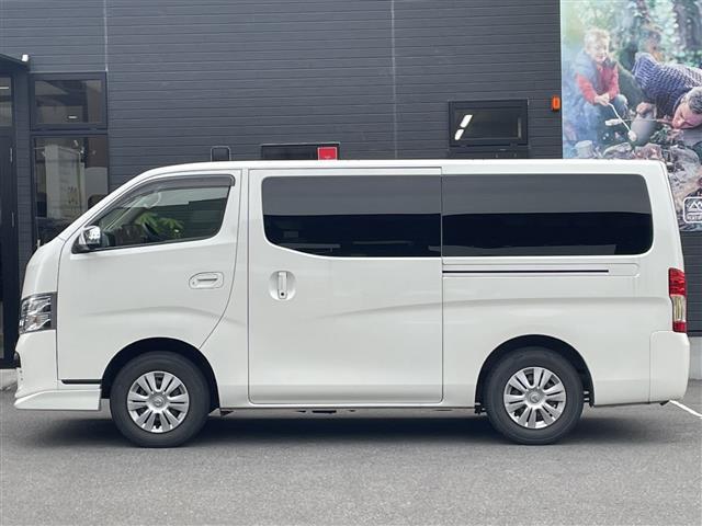 ＮＶ３５０キャラバンバン 　ワンオーナー　切替４ＷＤ　片パワースライドドア　ナビ連動アラウンドビューモニター　社外９インチフローティングナビ　前方ドライブレコーダー　衝突軽減ブレーキ　リアクーラー＆ヒーター　純正フロアマット（25枚目）