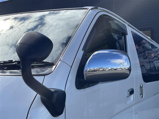 ハイエースバン スーパーGL ダークプライムII ワンオーナー 寒冷地仕様 両側手動スライドドア 特別仕様車限定フロアマット 純正15インチアルミホイール LEDヘッドライト オートマチックハイビーム バックカメラ ハーフレザーシート ETC(18枚目)
