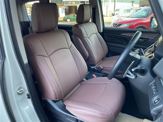 デリカD:5 リフトアップ ルーフラック シートカバー ブルバー オーバーフェンダー ブレーキホールド オートステップ 前後ドライブレコーダー 全方位カメラ ETC 運転席パワーシート 前席シートヒーター(4枚目)