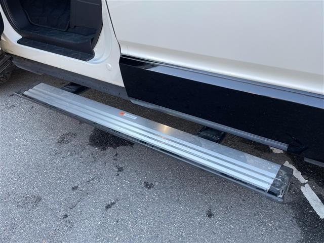 デリカD:5 リフトアップ ルーフラック シートカバー ブルバー オーバーフェンダー ブレーキホールド オートステップ 前後ドライブレコーダー 全方位カメラ ETC 運転席パワーシート 前席シートヒーター(27枚目)