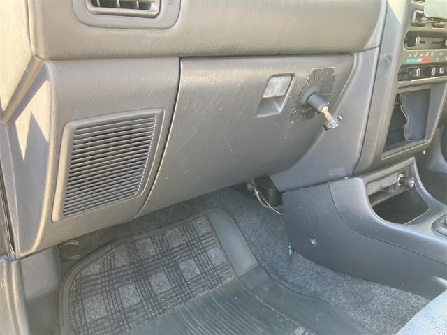 スターレット 　マニュアル４速→５速乗せ替え　２ＷＤ　社外マフラー　社外ハンドル　ＴＲＤシフトノブ　ＢＲＩＤＥシート　ＪＩＣ車高調　ブレーキラインメッシュホース　社外フロントメンバーバー　ＴＲＤ　ＬＳＤ（39枚目）