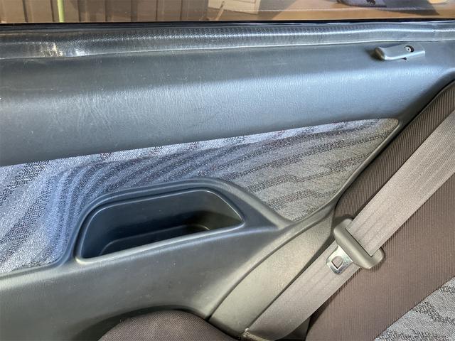 スターレット 　マニュアル４速→５速乗せ替え　２ＷＤ　社外マフラー　社外ハンドル　ＴＲＤシフトノブ　ＢＲＩＤＥシート　ＪＩＣ車高調　ブレーキラインメッシュホース　社外フロントメンバーバー　ＴＲＤ　ＬＳＤ（46枚目）