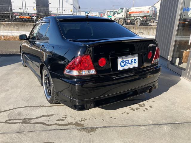 アルテッツァ ＡＳ２００　Ｚエディション　ＦＡＴ　エアバック　パワステアリング　パワーウィンドウ　社外モニター　社外ホイール　社外マフラー　ＨＫＳ車高調　ＥＴＣ　ドラレコ前後（9枚目）