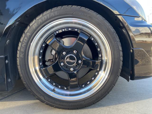 アルテッツァ ＡＳ２００　Ｚエディション　ＦＡＴ　エアバック　パワステアリング　パワーウィンドウ　社外モニター　社外ホイール　社外マフラー　ＨＫＳ車高調　ＥＴＣ　ドラレコ前後（19枚目）