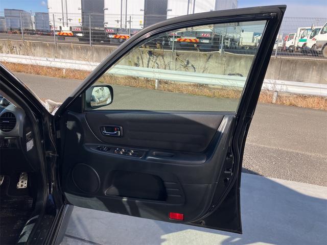 アルテッツァ ＡＳ２００　Ｚエディション　ＦＡＴ　エアバック　パワステアリング　パワーウィンドウ　社外モニター　社外ホイール　社外マフラー　ＨＫＳ車高調　ＥＴＣ　ドラレコ前後（21枚目）