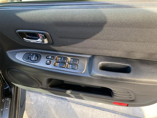 アルテッツァ ＡＳ２００　Ｚエディション　ＦＡＴ　エアバック　パワステアリング　パワーウィンドウ　社外モニター　社外ホイール　社外マフラー　ＨＫＳ車高調　ＥＴＣ　ドラレコ前後（22枚目）