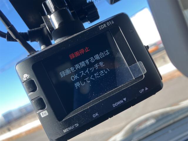 アルテッツァ ＡＳ２００　Ｚエディション　ＦＡＴ　エアバック　パワステアリング　パワーウィンドウ　社外モニター　社外ホイール　社外マフラー　ＨＫＳ車高調　ＥＴＣ　ドラレコ前後（62枚目）