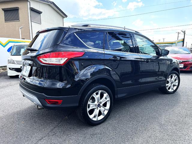 FORD KUGA TITANIUM