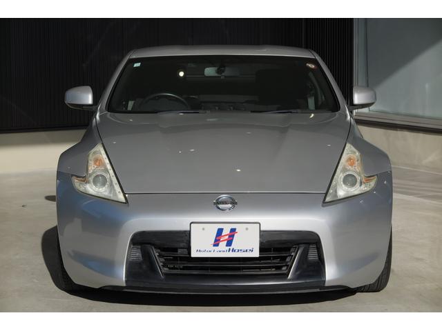 フェアレディＺ ベースグレード　６速マニュアル　純正メモリーナビ　ＨＩＤライト　ニスモタワーバー　インテリキー（33枚目）