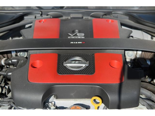 フェアレディＺ ベースグレード　６速マニュアル　純正メモリーナビ　ＨＩＤライト　ニスモタワーバー　インテリキー（35枚目）