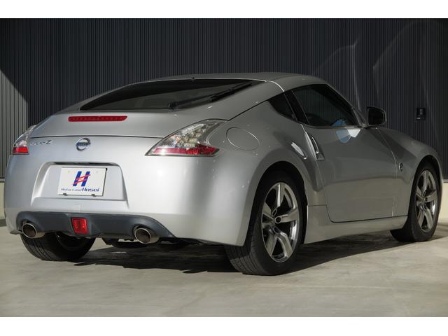 フェアレディＺ ベースグレード　６速マニュアル　純正メモリーナビ　ＨＩＤライト　ニスモタワーバー　インテリキー（45枚目）